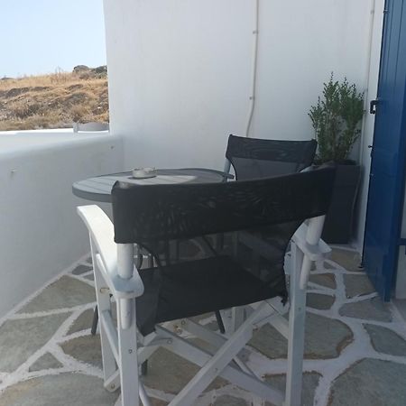 Athina'S Blue Studios Науса Екстериор снимка