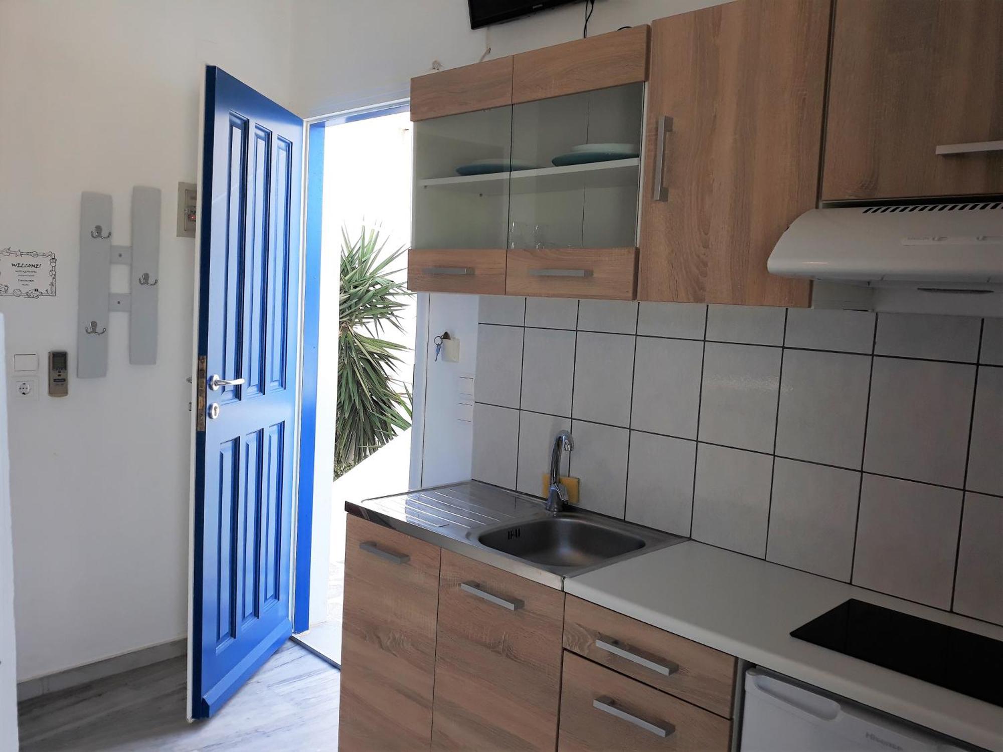 Athina'S Blue Studios Науса Екстериор снимка